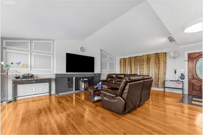 3416 NE 126th Ave, Portland, OR 97230 - Photo 5