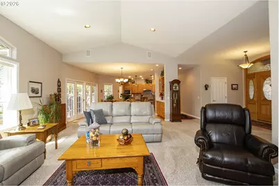 90150 Shore Ln, Eugene, OR 97402 - Photo 13
