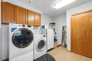 1050 NW Jackson St, Hillsboro, OR 97124 - Photo 17