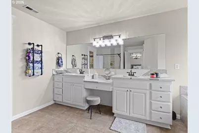 10884 SE Lenore St, Happy Valley, OR 97086 - Photo 23