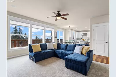 10884 SE Lenore St, Happy Valley, OR 97086 - Photo 13