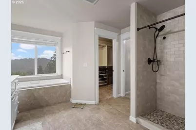 10884 SE Lenore St, Happy Valley, OR 97086 - Photo 25