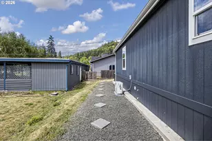 408 Whipple Ave, Drain, OR 97435 - Photo 33