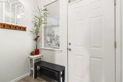 162 Fenton Ave #c, Molalla, OR 97038 - Photo 5