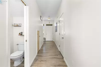 162 Fenton Ave #c, Molalla, OR 97038 - Photo 7