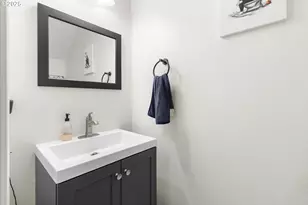 162 Fenton Ave, Molalla, OR 97038 - Photo 9