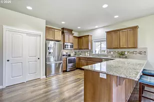 2141 Thomas Way, Hubbard, OR 97032 - Photo 9