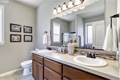 2141 Thomas Way, Hubbard, OR 97032 - Photo 17