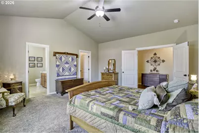 2141 Thomas Way, Hubbard, OR 97032 - Photo 15