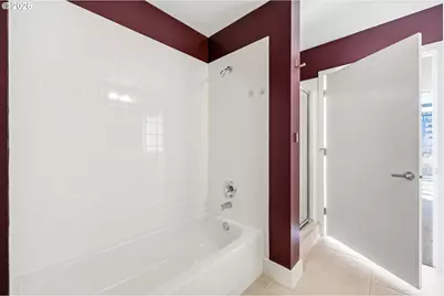 300 NW 8th Ave #903-5, Portland, OR 97209 - Photo 9