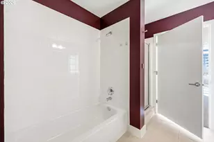 300 NW 8th Ave, Portland, OR 97209 - Photo 9