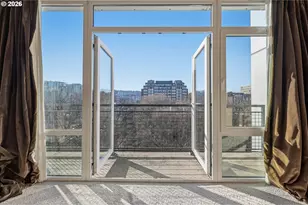 300 NW 8th Ave, Portland, OR 97209 - Photo 7