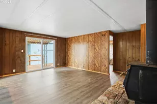 510 N Mill St, Grass Valley, OR 97029 - Photo 11