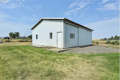 510 N Mill St, Grass Valley, OR 97029 - Photo 25