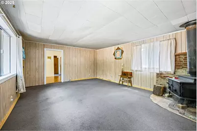 652 Chapman St, Gilchrist, OR 97737 - Photo 17