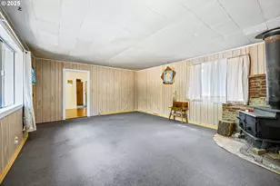 652 Chapman St, Gilchrist, OR 97737 - Photo 5