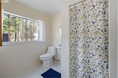 652 Chapman St, Gilchrist, OR 97737 - Photo 15