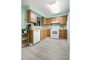 528 NW 1st St, Warrenton, OR 97146 - Photo 9