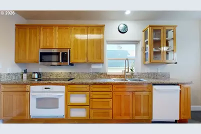 865 Jodee Ln, Brookings, OR 97415 - Photo 7