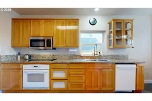 865 Jodee Ln, Brookings, OR 97415 - Photo 7