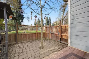 7808 SE Roots Rd, Milwaukie, OR 97267 - Photo 9