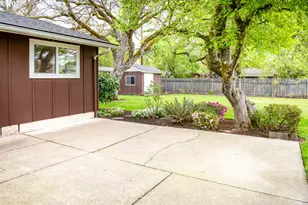 545 Hughes St, Eugene, OR 97402 - Photo 35