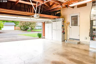 545 Hughes St, Eugene, OR 97402 - Photo 33