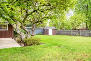545 Hughes St, Eugene, OR 97402 - Photo 39