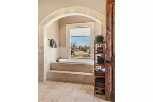 10219 NE Vineyard Way, Terrebonne, OR 97760 - Photo 31