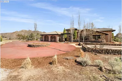 10219 NE Vineyard Way, Terrebonne, OR 97760 - Photo 3