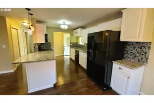 1022 K St, Washougal, WA 98671 - Photo 3