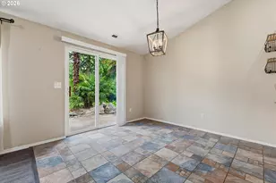1302 SW Darci Dr, McMinnville, OR 97128 - Photo 7