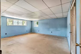8906 N Willamette Blvd, Portland, OR 97203 - Photo 23