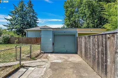 8906 N Willamette Blvd, Portland, OR 97203 - Photo 43