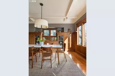 3453 NE Irving St, Portland, OR 97232 - Photo 7