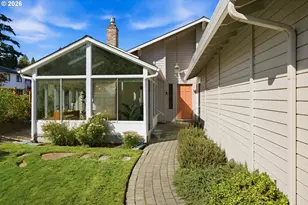 8485 SW Godwin Ct, Portland, OR 97223 - Photo 3