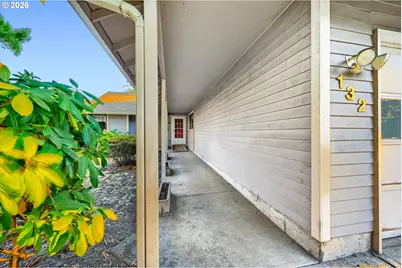 132 Lynnbrook Dr, Eugene, OR 97404 - Photo 3