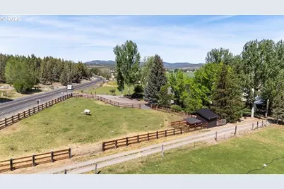 1176 NE Barnes Rd, Prineville, OR 97754 - Photo 43