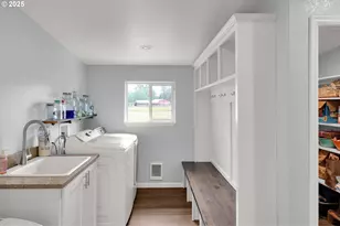 93215 Long Tom Dr, Cheshire, OR 97419 - Photo 11