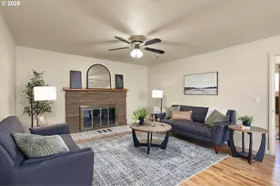 1402 Lookingglass Rd, Roseburg, OR 97471 - Photo 5