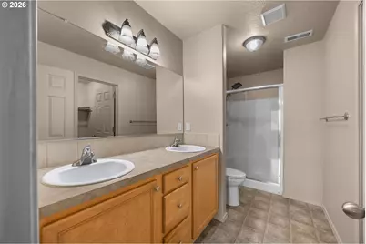 38549 Cascadia Village Dr, Sandy, OR 97055 - Photo 9