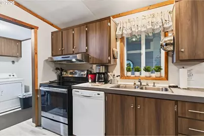 51550 SE 6th St #42, Scappoose, OR 97056 - Photo 9