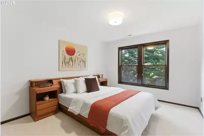 6200 SW Round Hill Way, Portland, OR 97221 - Photo 25