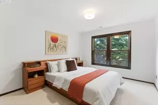 6200 SW Round Hill Way, Portland, OR 97221 - Photo 25