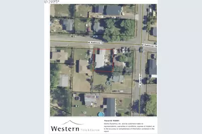 271 SE Robinson St, Winston, OR 97496 - Photo 19