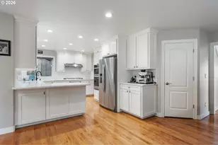 3134 NW Spencer St, Portland, OR 97229 - Photo 13