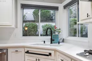 3134 NW Spencer St, Portland, OR 97229 - Photo 17