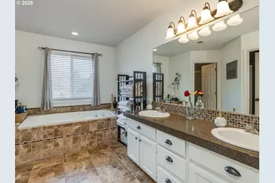 16355 SW Gearin Ct, Tigard, OR 97223 - Photo 35
