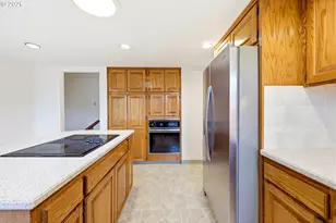 1326 SE Linden Ct, Gresham, OR 97080 - Photo 11