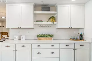 1081 SE Fir Grove Loop, Hillsboro, OR 97123 - Photo 11